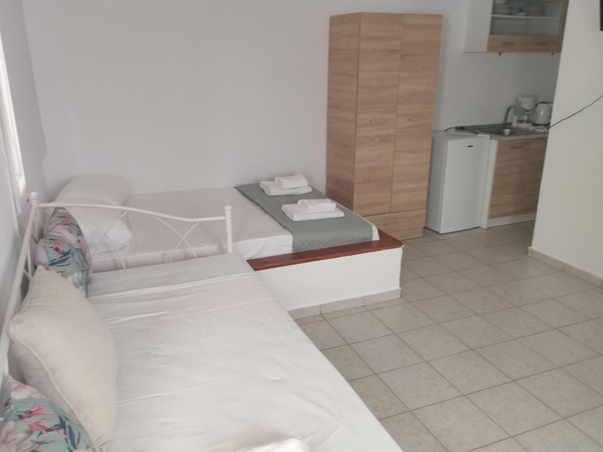 Anatoli Lygaria Apartments On The Beach Λυγαριά Εξωτερικό φωτογραφία